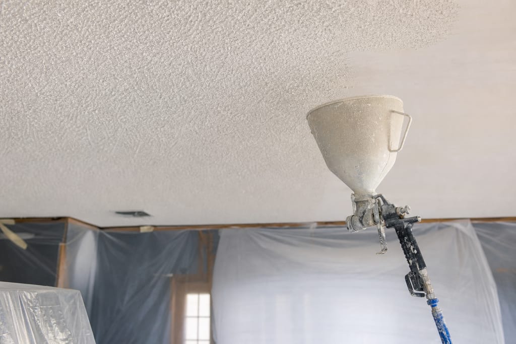 Plastic sheeting and floor drop cloths photo